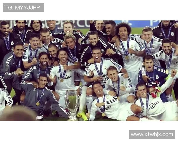 2月17日足球明星盛典精彩回顾与球场传奇瞬间分享