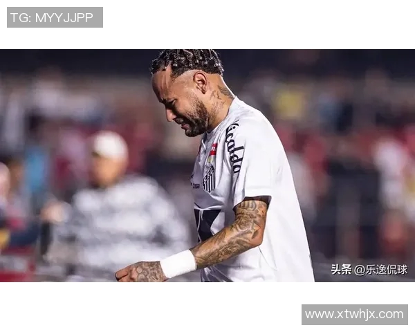 日本足球明星感人下跪瞬间高清图片展现运动员的坚韧与情感 日本足球明星感人下跪瞬间高清图片展现运动员的坚韧与情感